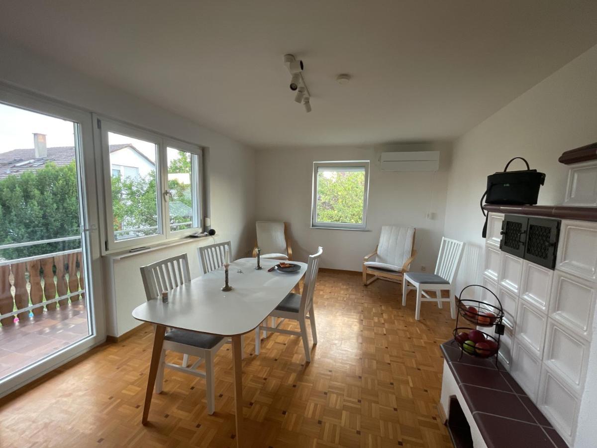 Sonnige 3 Zimmer Wohnung Mit Schoenem Balkon Im Gruenen Reutlingen Eksteriør bilde